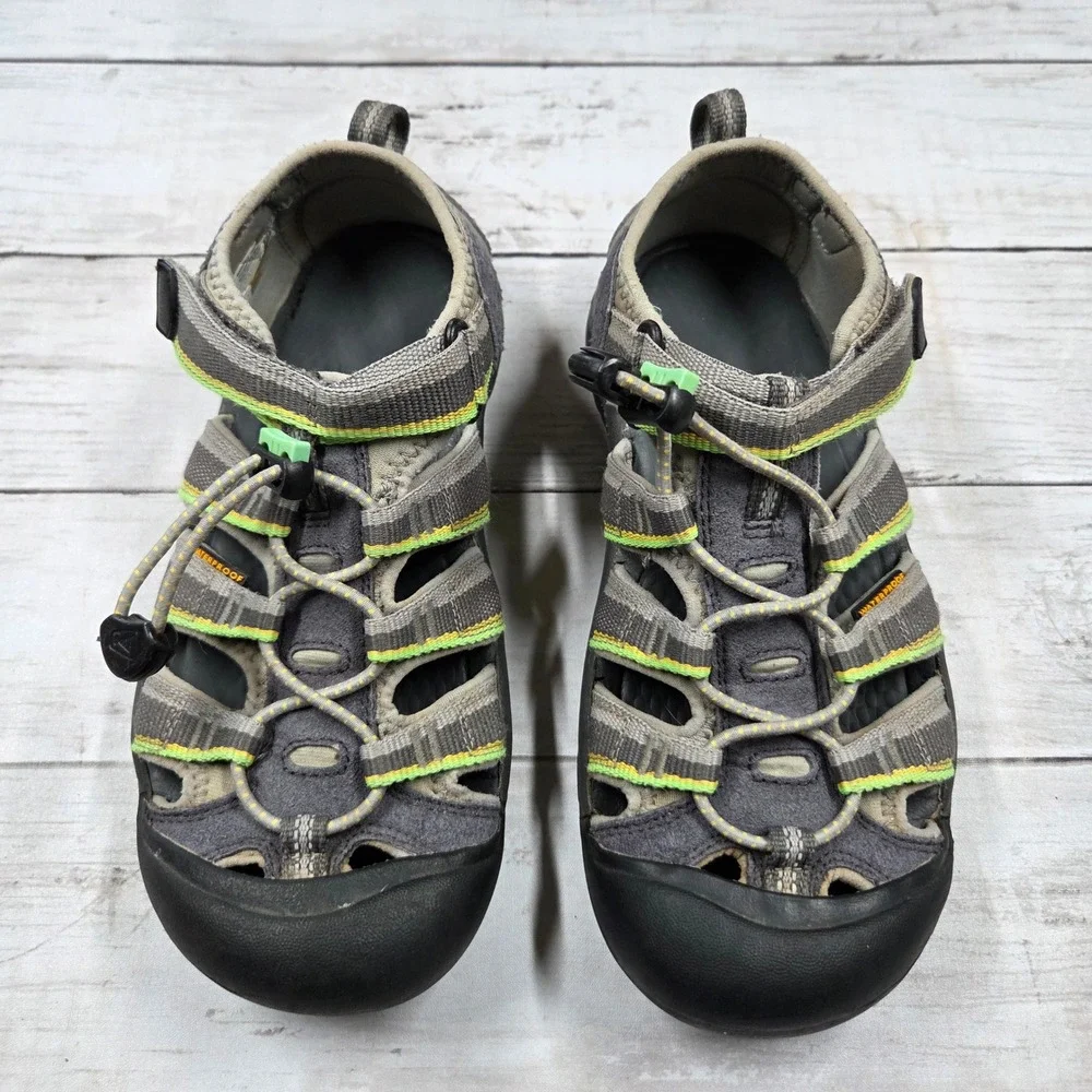 KEEN Newport H2 Sandal Kids‎ 4 Grey Lime Green Waterproof Sport Hiking Shoes